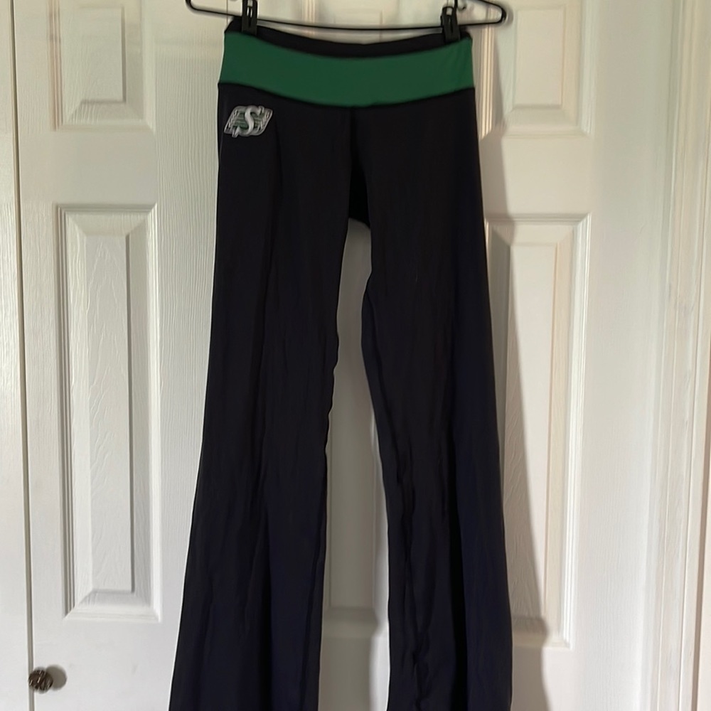 Firstar Saskatchewan Roughriders Workout Pants Size XS🥰🥰